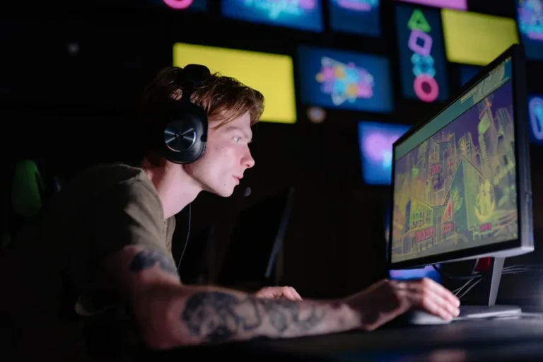 Online Gaming Content